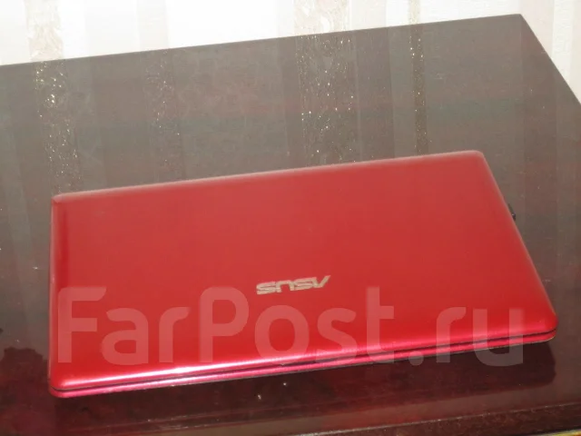 Asus Eee PC 1215B. 12", 1 600����, ��� 4 ��, ���� 250���, WiFi: 1, Bluetooth: 1, ����������� �� 8��. ����