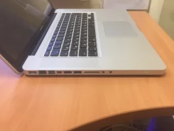 Apple MacBook Pro 15 2011 Late MD322. 15.4", 2,4����, ��� 4 ��, ���� 1 000���, WiFi, Bluetooth, ����������� �� 7��.