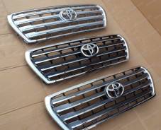 Решетка радиатора. Toyota Land Cruiser, VDJ200, URJ202W, UZJ200W, URJ202, UZJ200