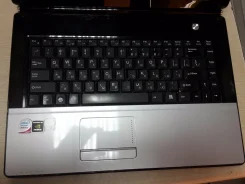 Hasee. 15.4", 2,1����, ��� 512 ��, WiFi: 1 ����