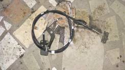 Тросик ручного тормоза. Nissan Elgrand, APE50, AVE50, ALWE50, ATWE50, ATE50, AVWE50, ALE50, APWE50 Двигатели: VQ35DE, QD32ETI, ZD30DDTI, VG33E