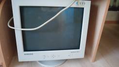 Samsung SyncMaster 755DFX. 17" (43 см), технология CRT (ЭЛТ)