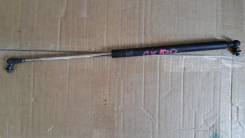Амортизатор капота. Toyota Cresta, JZX105, GX105, JZX100, JZX101, GX100, LX100 Toyota Mark II, GX105, JZX105, JZX100, GX100, JZX101, LX100 Toyota Chas...
