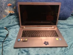 Lenovo IdeaPad Z710. 17.3", 2,4����, ��� 8 ��, ���� 1 000���, WiFi, Bluetooth
