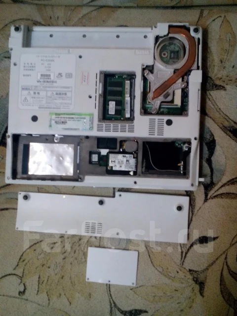 Roverbook Pro. 14", ��� 512 ��, ���� 40���. ��� ����� �� ������� ����