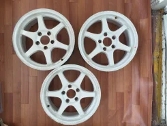 4 Racing. 7.0x16", 5x114.30, ET48, �� 73,0���. ����