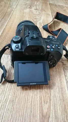 Sony Alpha SLT-A37 Kit ����