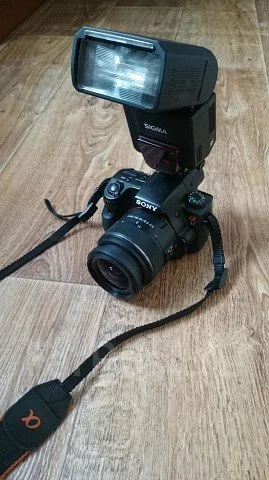 Sony Alpha SLT-A37 Kit ����