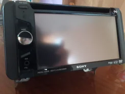 Sony XAV-E622 ����