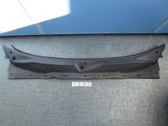 Решетка под дворники. Nissan Mistral, R20, KR20 Двигатели: TD27T, TD27TI