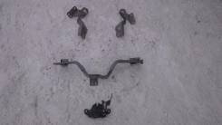 Крепление капота. Nissan Bluebird Sylphy, G11, KG11, NG11 Nissan Almera Двигатели: MR20DE, HR15DE