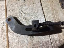 Крепление генератора. Toyota Hilux Surf, RZN210, RZN215W, RZN210W, RZN215 Toyota Land Cruiser Prado Двигатель 3RZFE