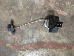 Крепление запасного колеса. Lexus GX470, UZJ120 Toyota Land Cruiser Prado, TRJ120, LJ120, GRJ120, RZJ120, KZJ120, KDJ120 Двигатели: 2UZFE, 3RZFE, 5LE...