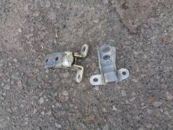 Крепление боковой двери. Toyota Land Cruiser Prado, TRJ125, RZJ120, KDJ125, GRJ120, TRJ120W, KZJ120, KDJ121, RZJ125, VZJ120, RZJ120W, KDJ120W, KDJ121W...