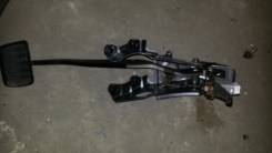 Педаль тормоза. Toyota: Premio, Allion, Wish, Corolla Axio, Corolla Fielder, Corolla Двигатели: 1NZFE, 2ZRFAE, 2ZRFE, 3ZRFAE, 3ZRFE, 1ZRFE, 1ZZFE, 2C...