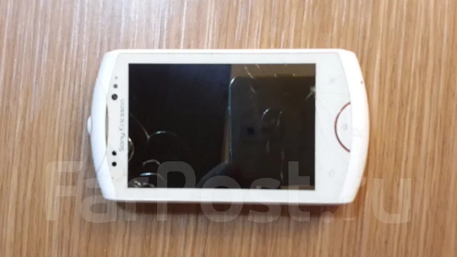 Sony Ericsson Walkman Live WT19i. �/� ����