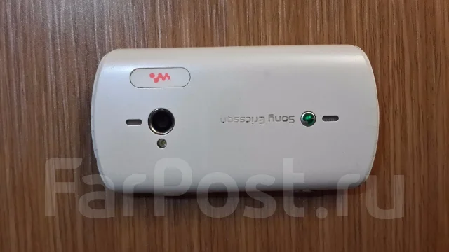 Sony Ericsson Walkman Live WT19i. �/� ����