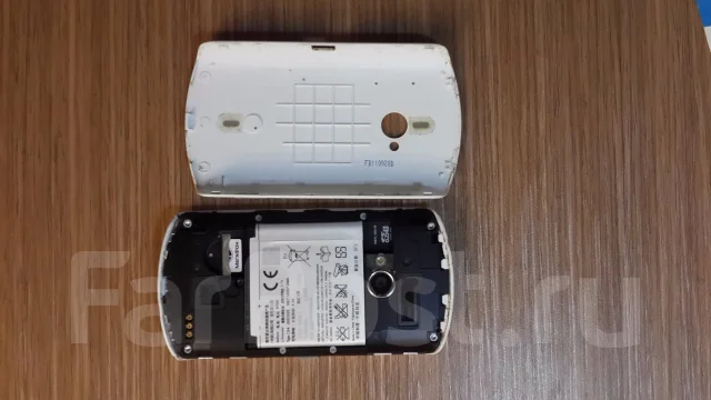 Sony Ericsson Walkman Live WT19i. �/� ����