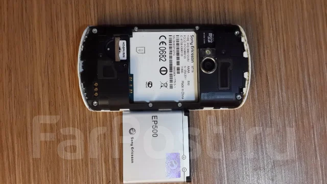 Sony Ericsson Walkman Live WT19i. �/� ����