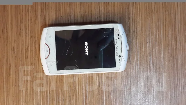 Sony Ericsson Walkman Live WT19i. �/� ����