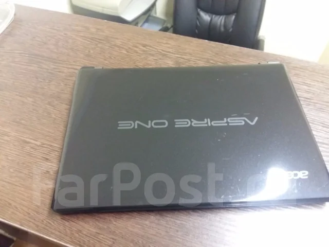 Acer Aspire One 756. 11.6", 1,4����, ��� 2048 ��, ���� 500���, WiFi: 1, Bluetooth: 1, ����������� �� 2��. ����