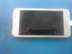 Samsung Galaxy A3. �����