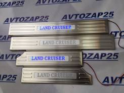Порог пластиковый. Toyota Land Cruiser