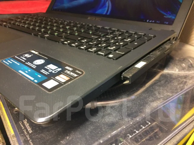 Asus X552CL. 15.6", 1,8����, ��� 6 ��, ���� 750���, WiFi: 1, Bluetooth: 1, ����������� �� 3��. ����