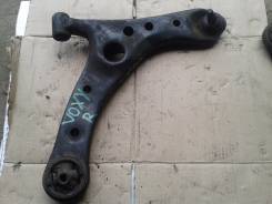 Рычаг подвески. Toyota Voxy, AZR65, AZR60, AZR65G, ZWR80, ZRR85, ZRR75, ZRR70, ZRR80 Toyota Noah, AZR65, ZRR80, ZRR70, ZRR85, ZWR80, AZR65G, ZRR75, AZ...