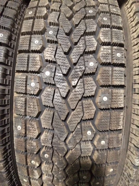 Yokohama Guardex F700S. ������, ����������, 2012 ���, �����. ��� ����� �� ������ ����