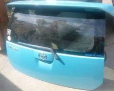 Дверь багажника. Toyota Passo, KGC10, KGC15, QNC10 Двигатели: 1KRFE, K3VE