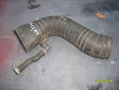 Патрубок впускной. Volkswagen Passat