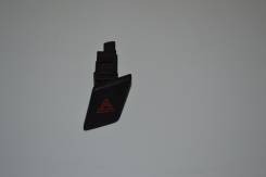 Кнопка включения аварийной сигнализации. Toyota Vitz, KSP90, NCP91, NCP95, SCP90 Toyota Yaris, NCP91, NCP90, ZSP90, KSP90 Двигатели: 1NZFE, 2NZFE, 2SZ...