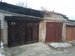 Гаражи капитальные. Чапаева 9, р-н Вторая речка, 19 кв. м., электричество, подвал.