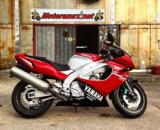 Yamaha YZF 1000 ����