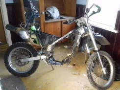Kawasaki KLX 250 ����