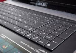 Asus N73SV. 17.3", 2,1 ГГц, ОЗУ 4096 Мб, диск 500 Гб, WiFi, Bluetooth, аккумулятор на 3 ч.