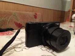 Sony Cyber-shot DSC-H100. 20 � ����� ��, ���: 7� ����
