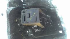 Крышка бардачка. Honda Stepwgn, RF1 Двигатель B20B