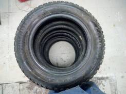 Goodyear UltraGrip Ice. Зимние, шипованные, износ: 10%, 4 шт