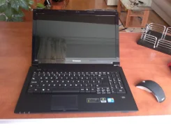 Lenovo B560. 15.6", 2,1����, ��� 2048 ��, ���� 320���, WiFi: 1, Bluetooth: 1, ����������� �� 5��. ����