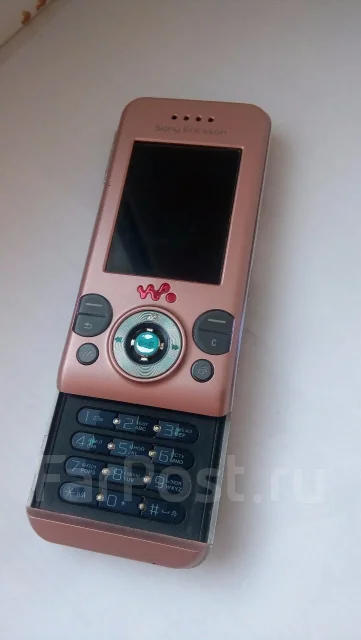 Sony Ericsson Walkman W580i. ����� ����