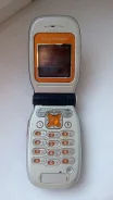 Sony Ericsson Z200. �/� ����