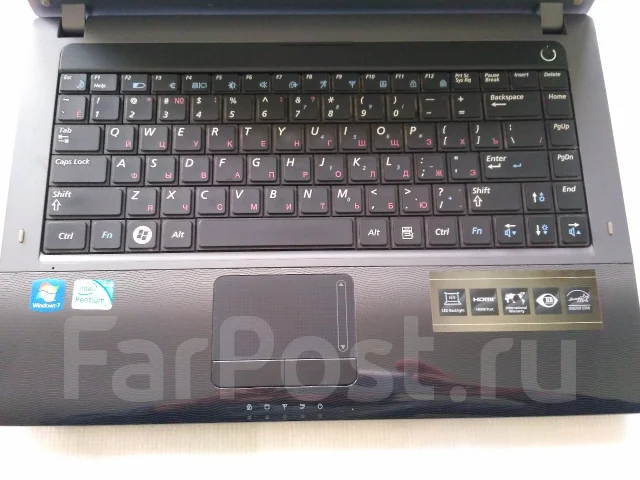 Samsung R440. 14", 2,5����, ��� 8 ��, ���� 320���, WiFi: 1, Bluetooth: 1, ����������� �� 2��. ����