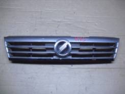 Решетка радиатора NISSAN SUNNY CALIFORNIA