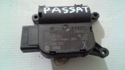 Мотор заслонки отопителя. Volkswagen Passat, 3B6