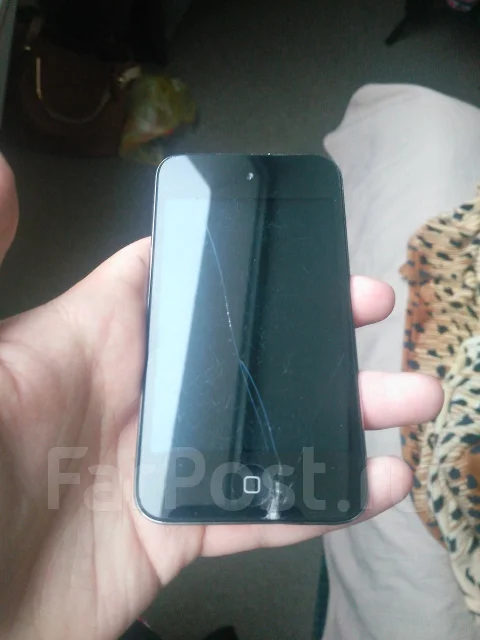 Apple iPod touch 4. ����