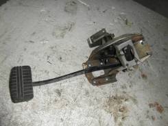 Педаль тормоза. Mitsubishi RVR, N23W, N23WG Двигатель 4G63