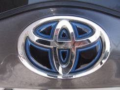 Эмблема решетки. Toyota Prius