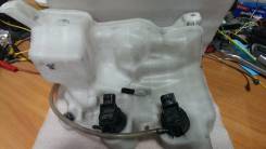 Бачок стеклоомывателя. Toyota Regius Ace, KDH200, KDH222, KDH220, TRH228, TRH226, TRH216, KDH206, TRH224, TRH214, TRH200, KDH221, TRH221, KDH211, KDH2...